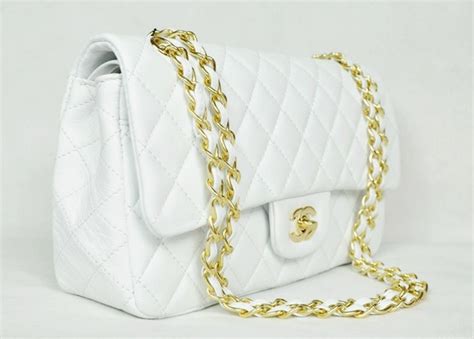 preço de uma bolsa chanel no brasil|cheapest chanel bag 2020.